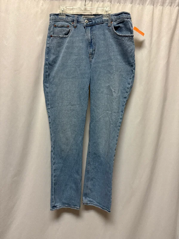 Men's Jeans for a Dressy OccasionJeans Straight By Abercrombie And Fitch In Blue Denim, Size: 30 Men's Jeans for a Dressy OccasionJeans Straight By Abercrombie And Fitch In Blue Denim, Size: 30