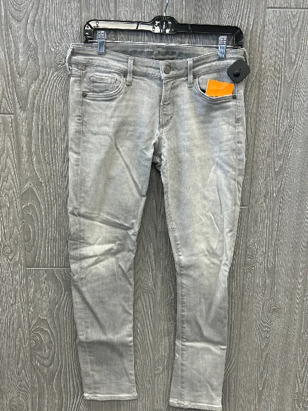 Fashion-Forward Men's JeansJeans Straight By Citizens Of Humanity In Grey Denim, Size: 8 Fashion-Forward Men's JeansJeans Straight By Citizens Of Humanity In Grey Denim, Size: 8