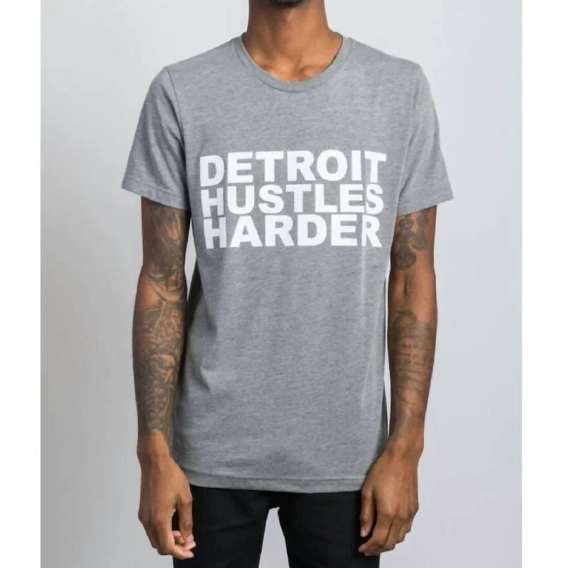 Men's Long-Sleeved ShirtsMen's Short Sleeve Tri-Blend T-Shirt In Heather Grey