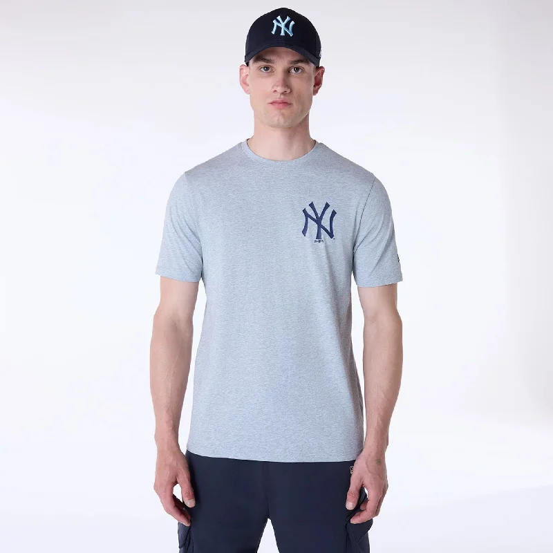 Comfortable Men's Polo ShirtsNew York Yankees MLB Pennant Graphic Grey T-Shirt