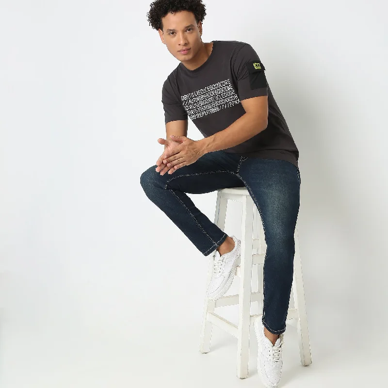 Men's Shirts with Adjustable HemlinesRegular Fit Solid T-Shirt