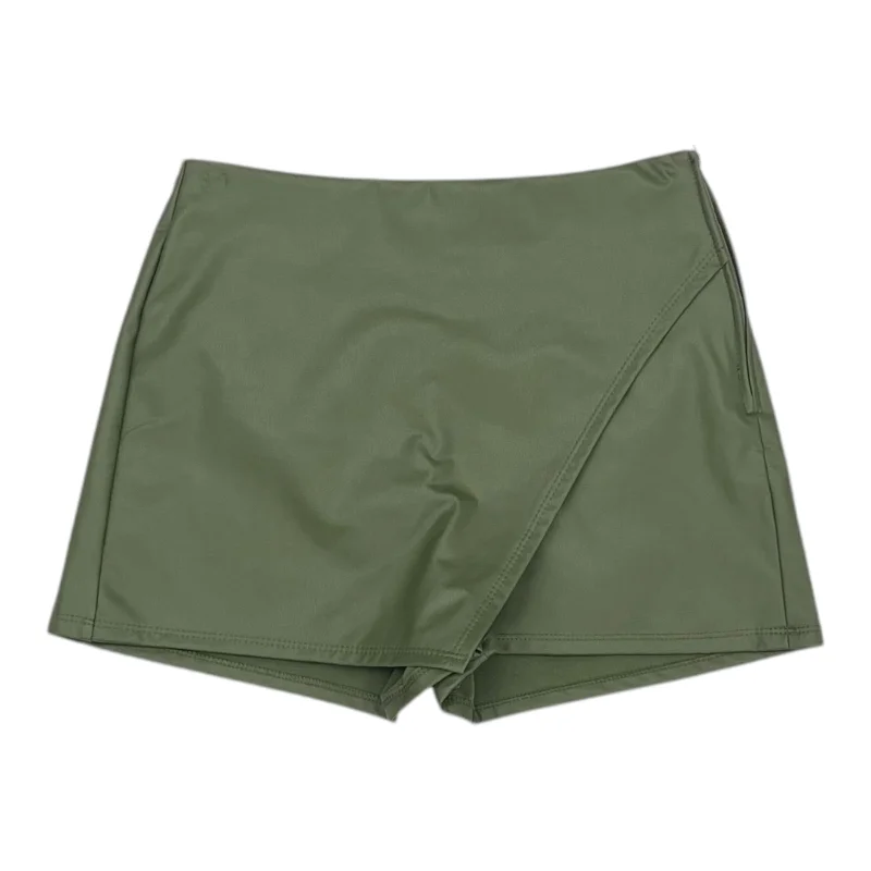 Men's Pants with Patch PocketsShorts By Altard State In Green, Size:S