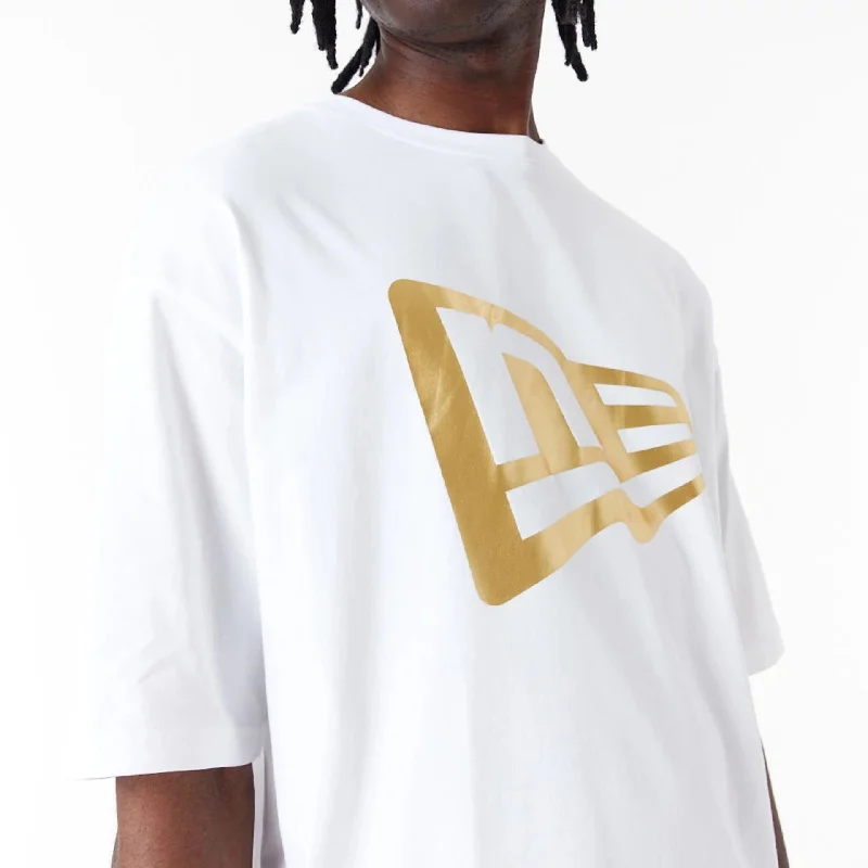 Men's Shirts with TiesNew Era Flag White Oversized T-Shirt