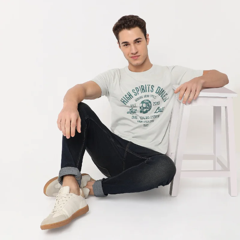 Men's Shirts with Appliquéd SleevesModern Home Graphic Crew Neck T-Shirt