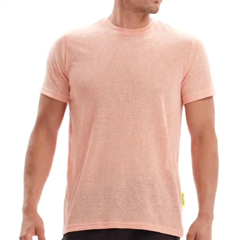 Men's Shirts with Rounded HemlinesCasual Linen T-Shirt In Coral