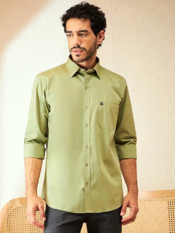 Men's French-Cuff Shirts for a Sophisticated EdgeDENNISON Green Smart Spread Collar Cotton Formal Shirt Men's French-Cuff Shirts for a Sophisticated EdgeDENNISON Green Smart Spread Collar Cotton Formal Shirt