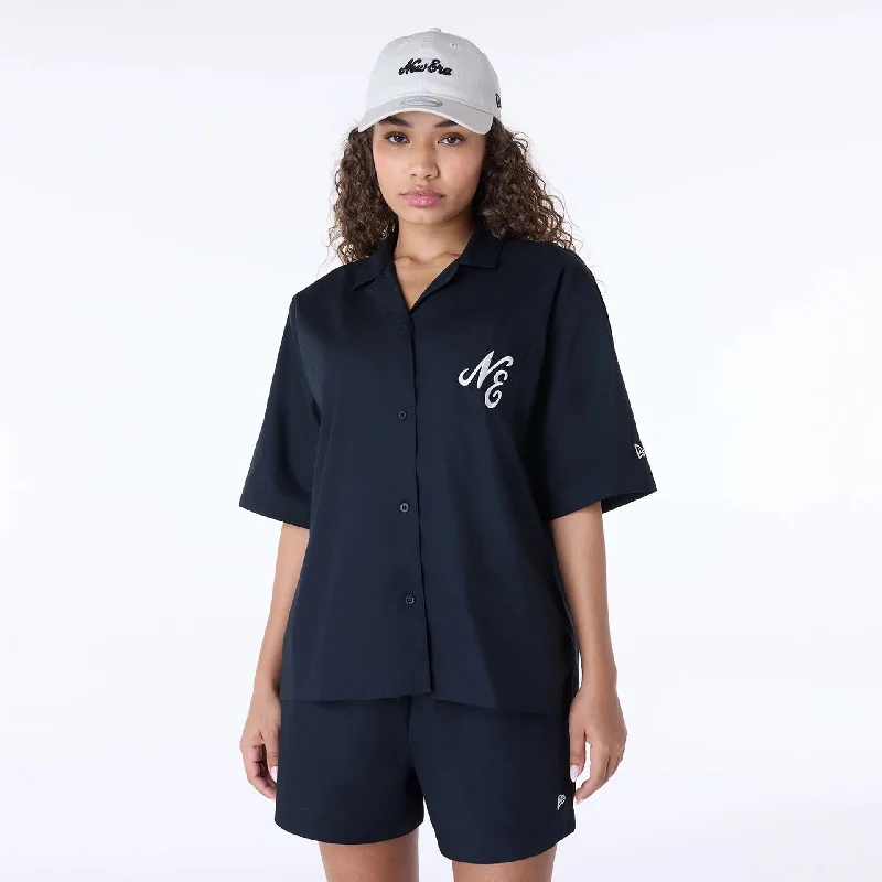 Men's Flowy Shirts for a Relaxed LookWomens New Era Revere Black T-Shirt