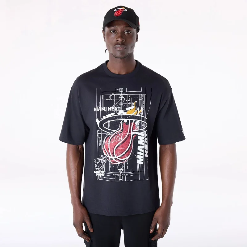 Men's Shirts with Rounded HemlinesMiami Heat NBA Graphic Black T-Shirt