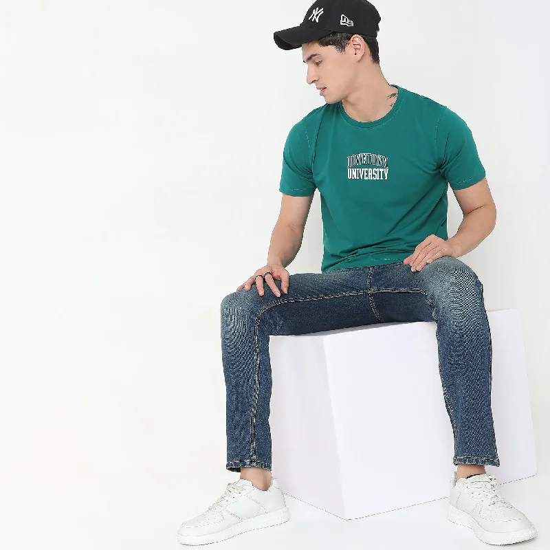 Men's Shirts with Button-Down PocketsRegular Fit Graphic T-Shirt