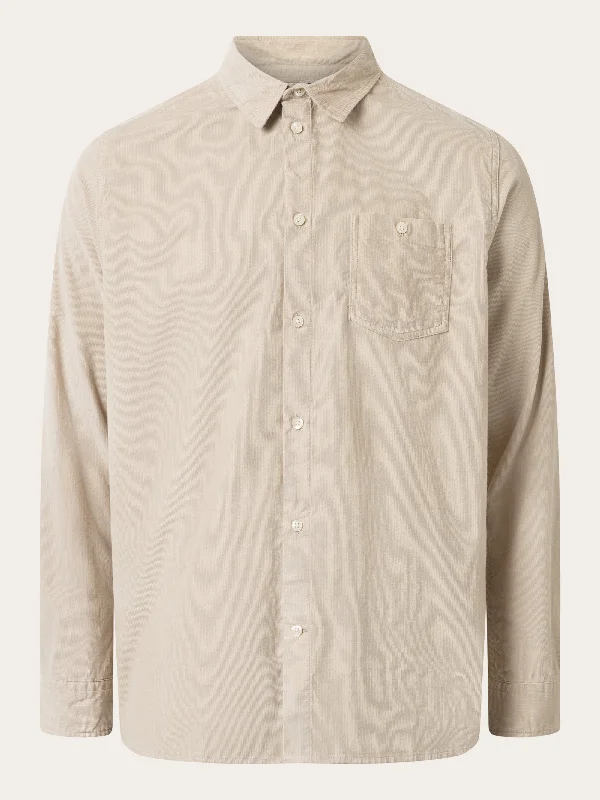 Men's Weekend Shirts for Leisurely OutingsRegular fit corduroy shirt - Light feather gray Men's Weekend Shirts for Leisurely OutingsRegular fit corduroy shirt - Light feather gray