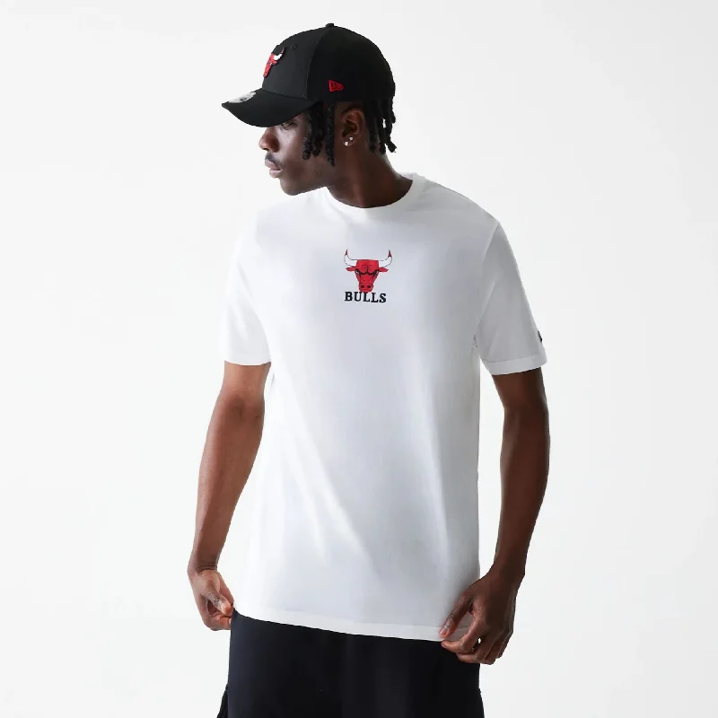 Men's Shirts with Double-Breasted DesignsChicago Bulls NBA Logo White T-Shirt