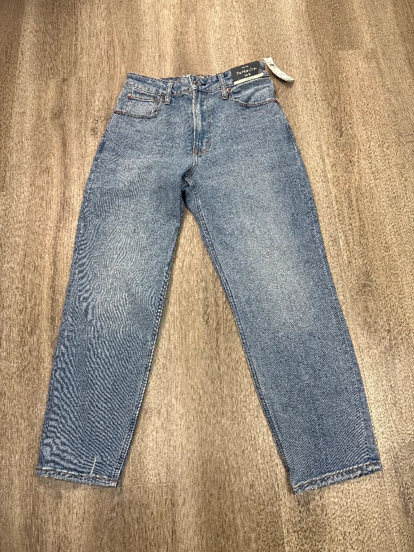 Authentic Men's Denim JeansJeans Boyfriend By Abercrombie And Fitch In Blue Denim, Size: 2 Authentic Men's Denim JeansJeans Boyfriend By Abercrombie And Fitch In Blue Denim, Size: 2