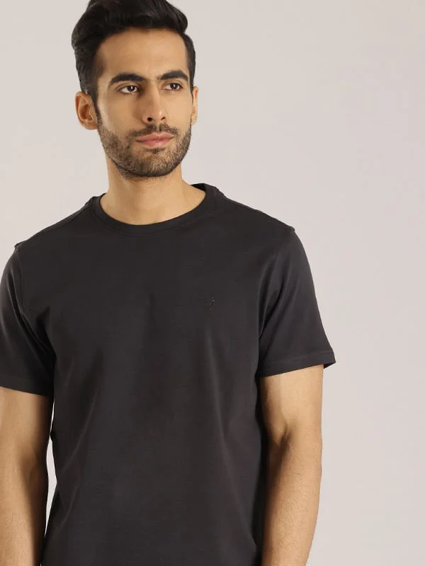 Men's Shirts with Appliquéd SleevesMen Solid Crew Neck T-Shirt