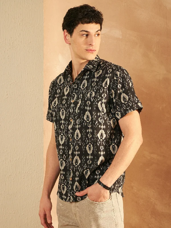 Men's Tailored Shirts for a Sharp AppearanceBlock Printed Cotton Shirt