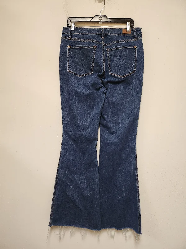 Trendy Men's JeansJeans Flared By Judy Blue  Size: 10