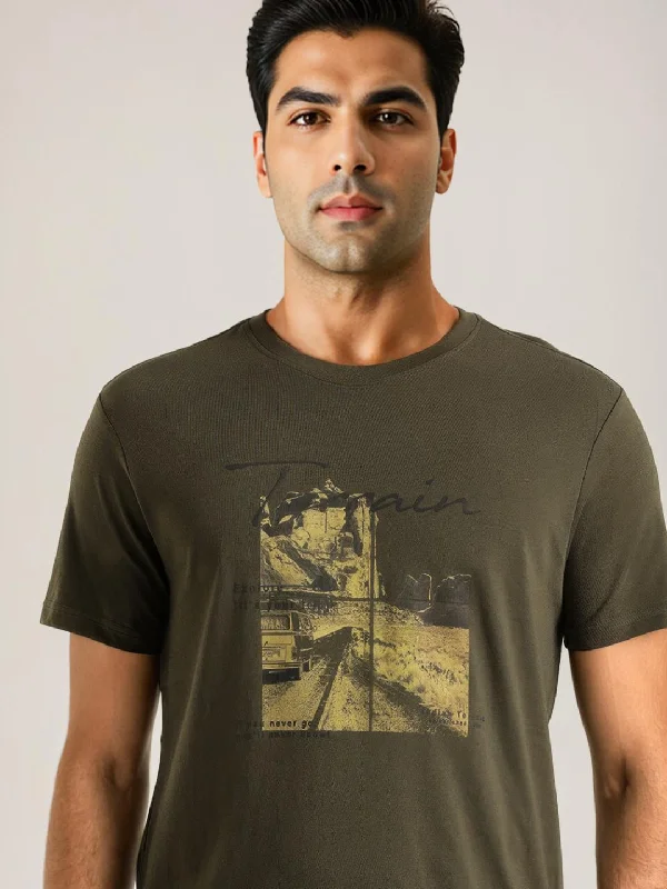 Men's Shirts with Mandarin CollarsMen Graphic Crew Neck T-Shirt