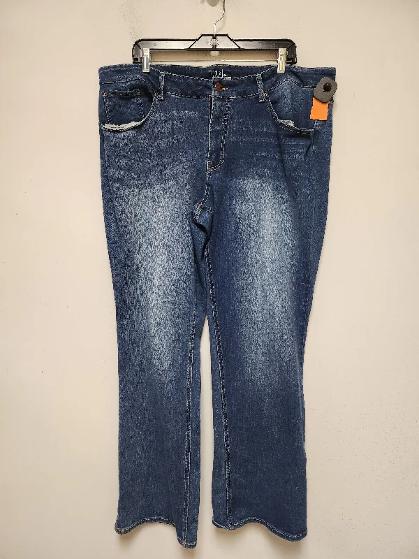 Mid-Waisted Men's JeansJeans Boot Cut By Time And Tru In Blue Denim, Size: 24
