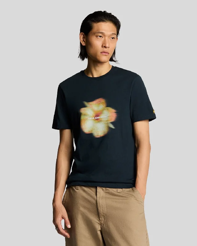 Men's Shirts with Surplice HemlinesMotion Floral Graphic T-Shirt