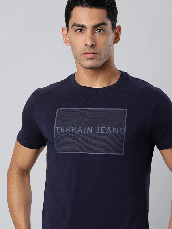Men's Shirts with Logo EmbossmentsMen Graphic Crew Neck T-Shirt