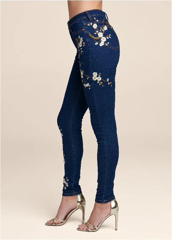 Floral embroidered skinny jeans.  - Dark Wash